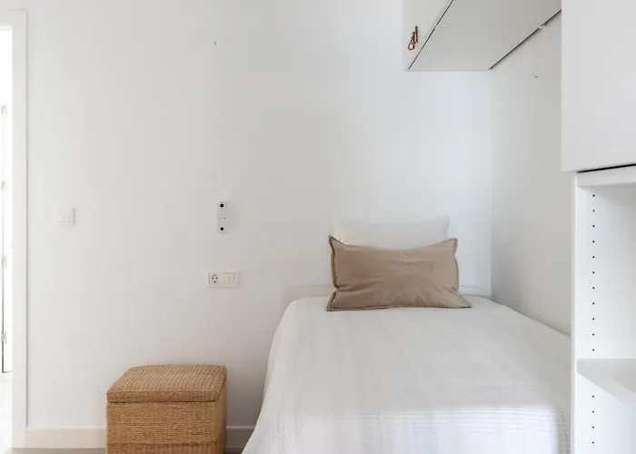 Atico Con Gran Terraza Y Fantasticas Vistas Al Mar *